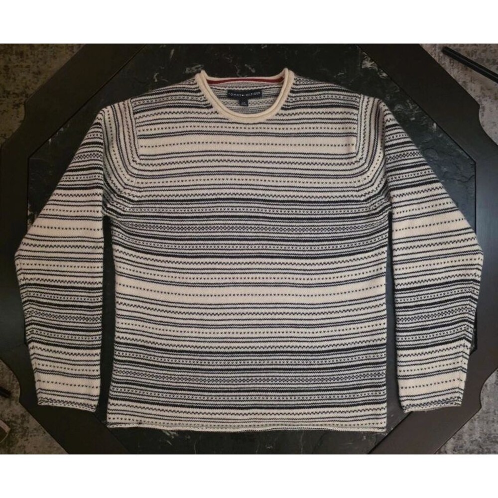 Vintage 90s Tommy Hilfiger Lambswool Sweater Mens L Fair Isle Knit Hong Kong